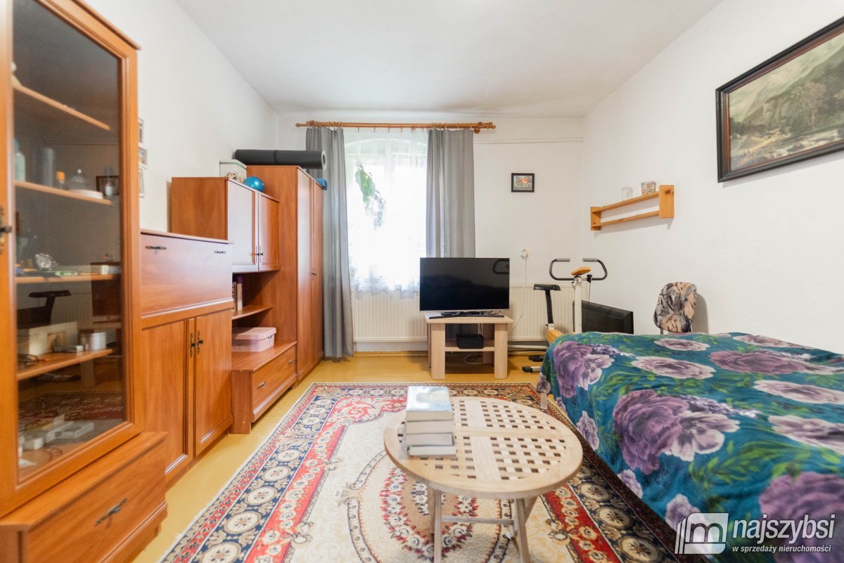 Chociwel - dom do remontu  z działką 711 m2 (7)