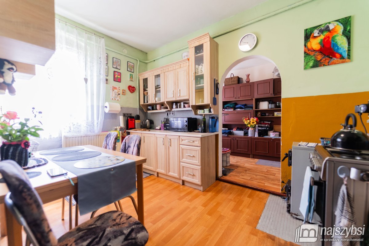 Chociwel - dom do remontu  z działką 711 m2 (9)