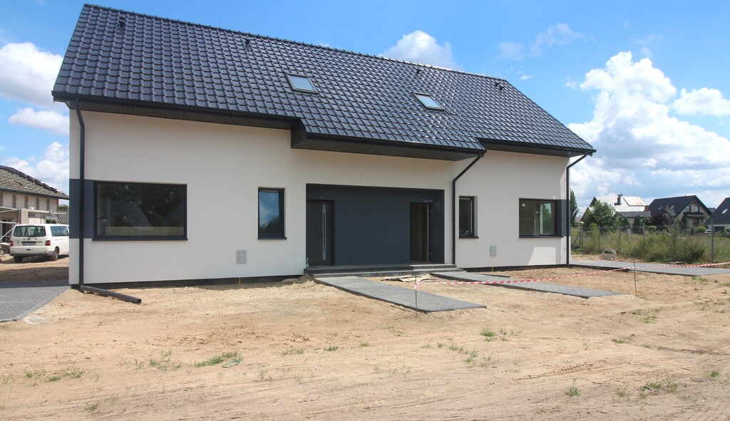 Dom w zabudowie bliźniaczej w Lipniku (1)