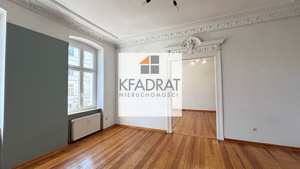 Lokal użytkowy w ścisłym Centrum - Kaskada (2)