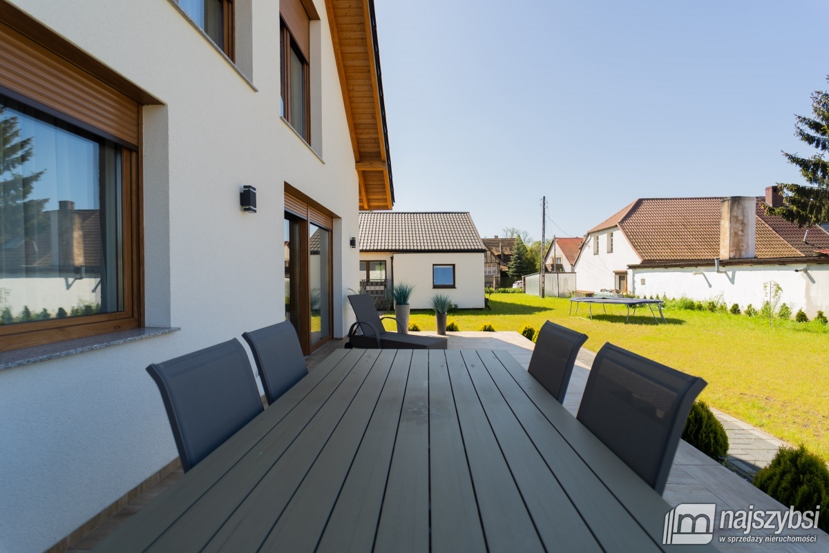 Chojna - dom idealny bardzo blisko centrum miasta. (23)