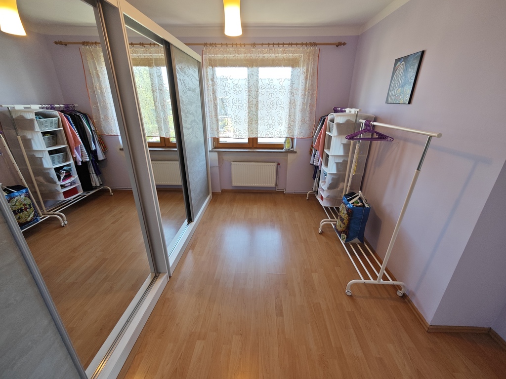 Zdroje, bliźniak, 4-5 pokoi, ogród, taras, garaż ! (26)