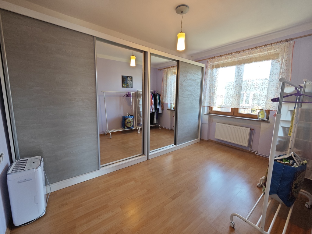 Zdroje, bliźniak, 4-5 pokoi, ogród, taras, garaż ! (25)