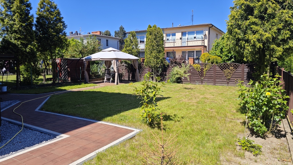 Zdroje, bliźniak, 4-5 pokoi, ogród, taras, garaż ! (2)