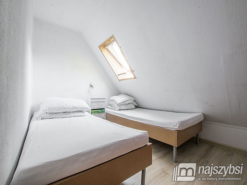 ***Atrakcyjny dom 130m2  funkcją rekreacyjna tylko (20)