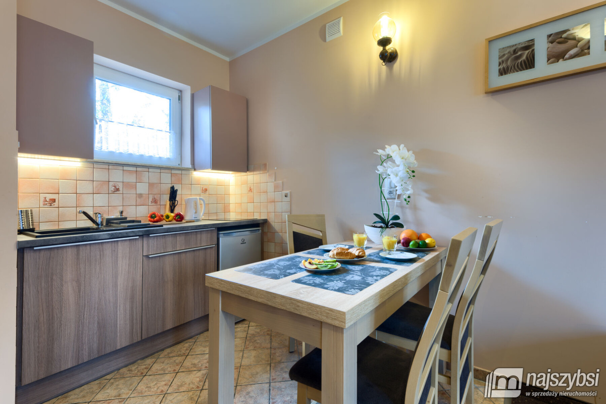 Pogorzelica - parter z tarasem, 50m od plaży (2)