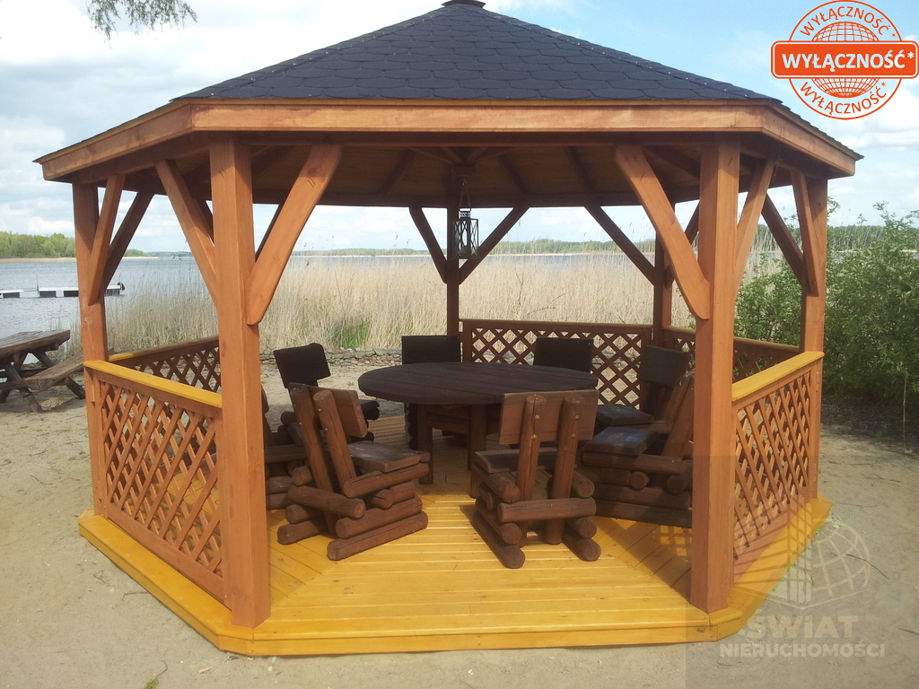 Na sprzedaż ośrodek wypoczynkowy nad jeziorem. (10)