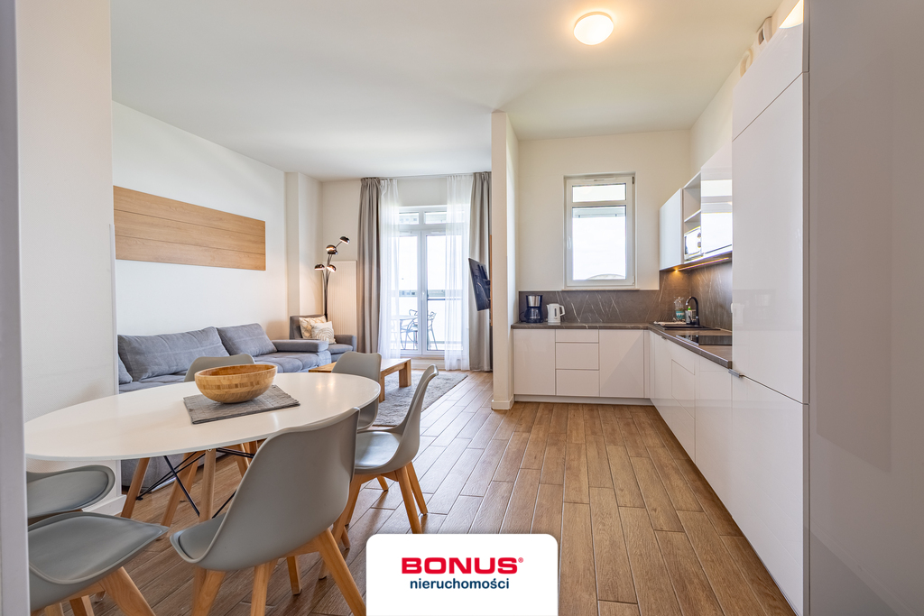 Apartament w pierwszej lini z pięknym widokiem. (10)