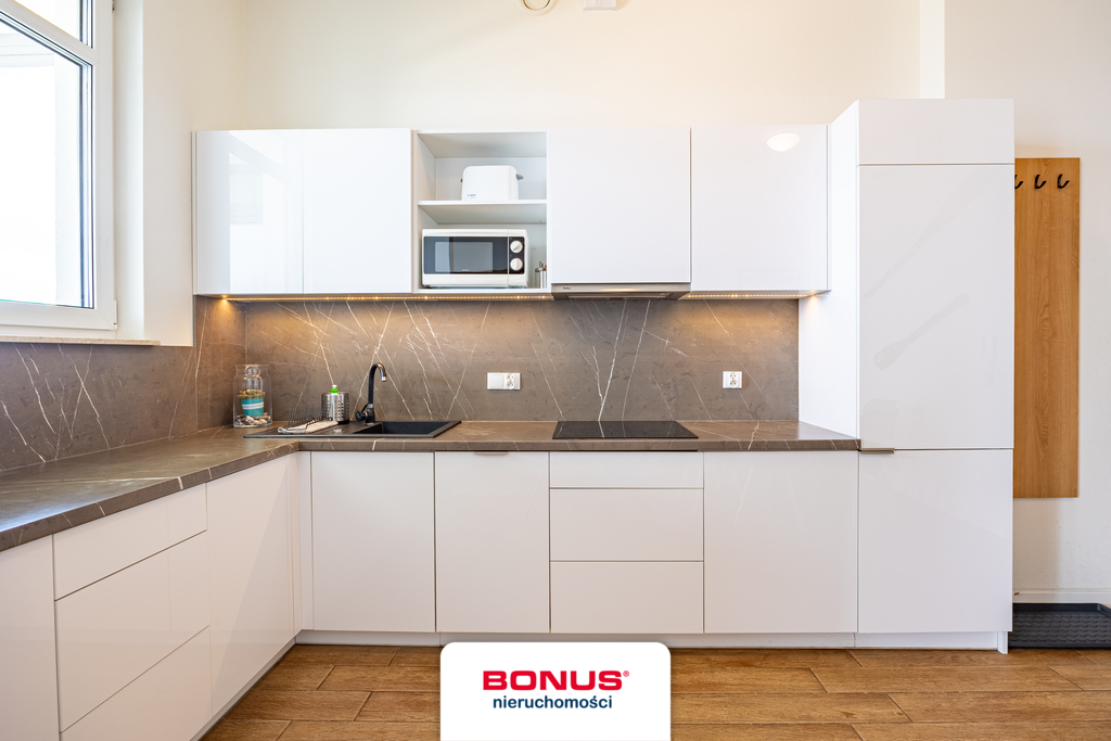 Apartament w pierwszej lini z pięknym widokiem. (14)