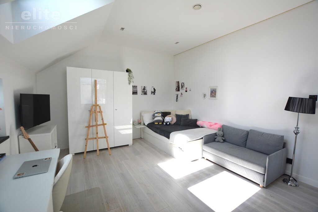 Warzymice komfortowy dom wolnostojący 238m2 (8)