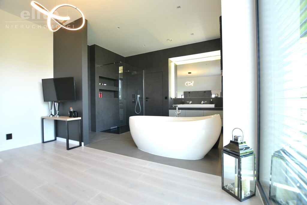 Warzymice komfortowy dom wolnostojący 238m2 (12)