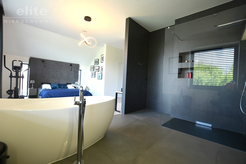 Warzymice komfortowy dom wolnostojący 238m2 (14)