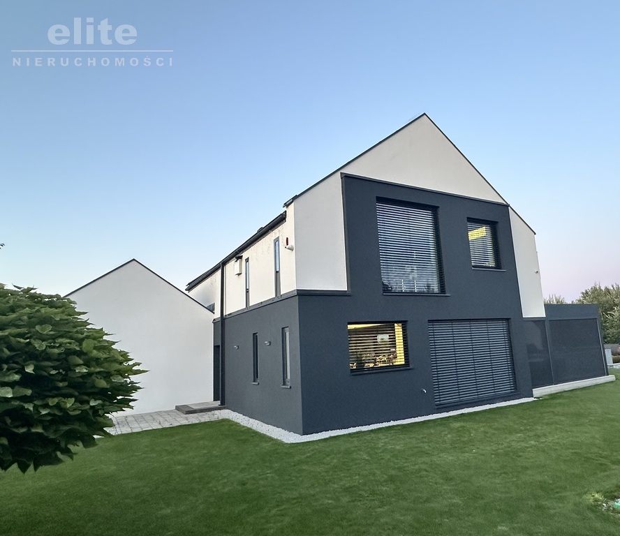 Warzymice komfortowy dom wolnostojący 238m2 (18)