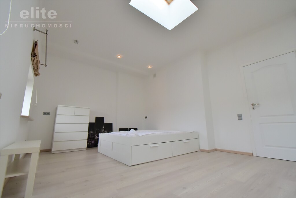 Jagiellońska blisko deptak, 107 m, 4 pok (12)