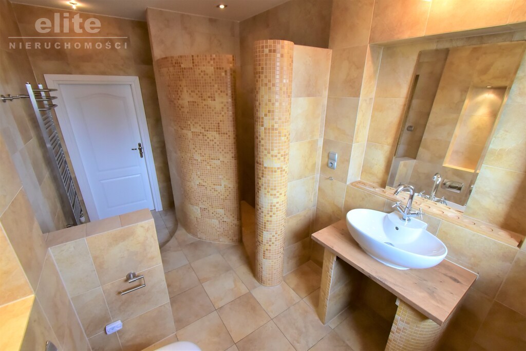 Jagiellońska blisko deptak, 107 m, 4 pok (17)