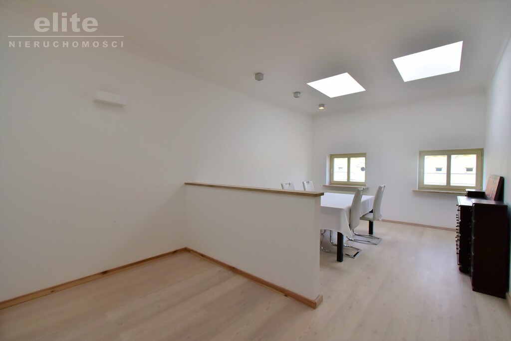 Jagiellońska blisko deptak, 107 m, 4 pok (13)