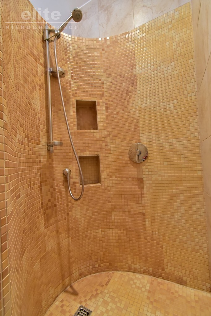 Jagiellońska blisko deptak, 107 m, 4 pok (16)