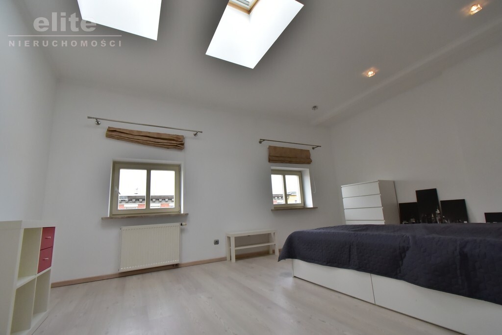 Jagiellońska blisko deptak, 107 m, 4 pok (6)