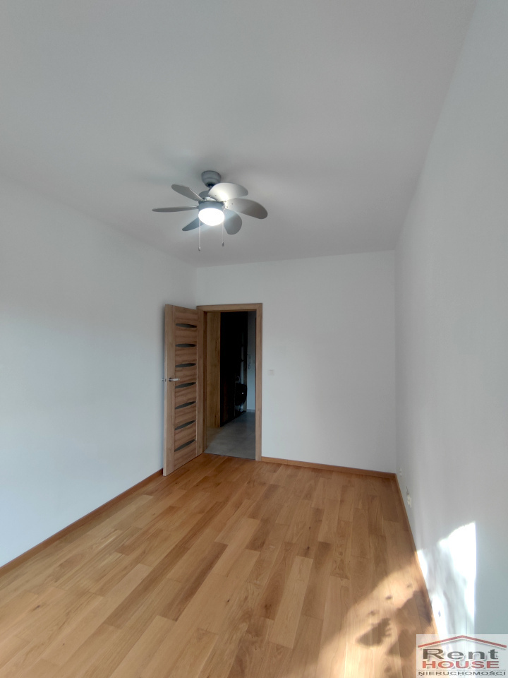 2 pokoje z tarasem, ogrodem, miejsce postojowe, (10)