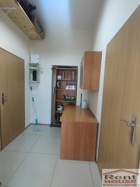 Lokal użytkowy, parter, wejście z ulicy, witryny (8)