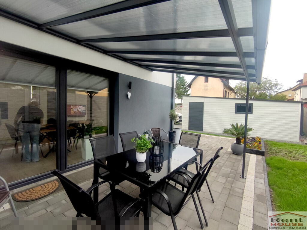 Całkowicie wykończony nowy bliźniak z garażem (22)