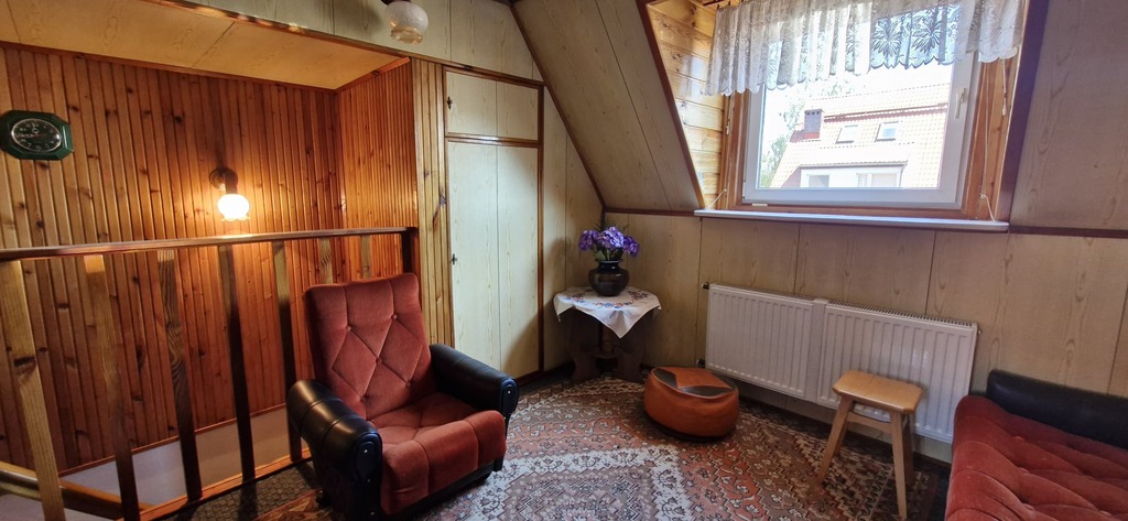 Żelechowa dom w zabudowie szeregowej z garażem. (10)