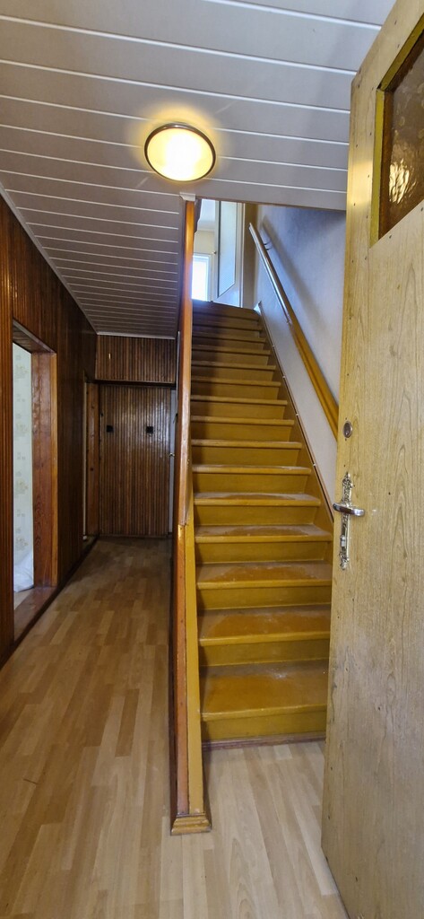 Żelechowa dom w zabudowie szeregowej z garażem. (8)