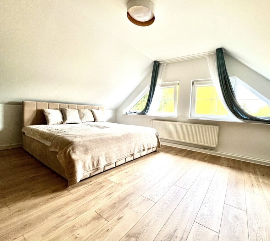 Przestronny Dom z Potencjałem na Prawobrzeżu (9)