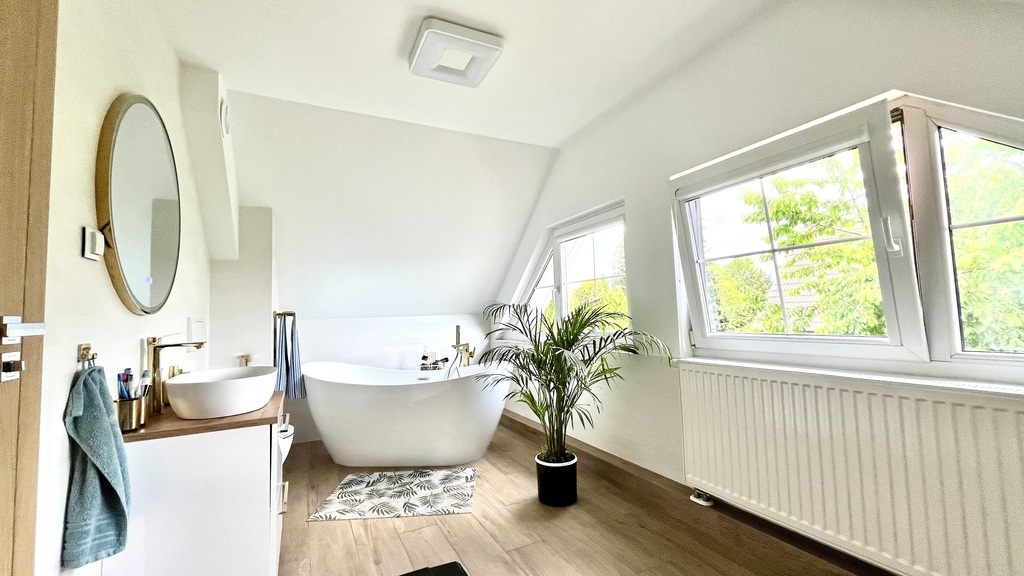 Przestronny Dom z Potencjałem na Prawobrzeżu (15)