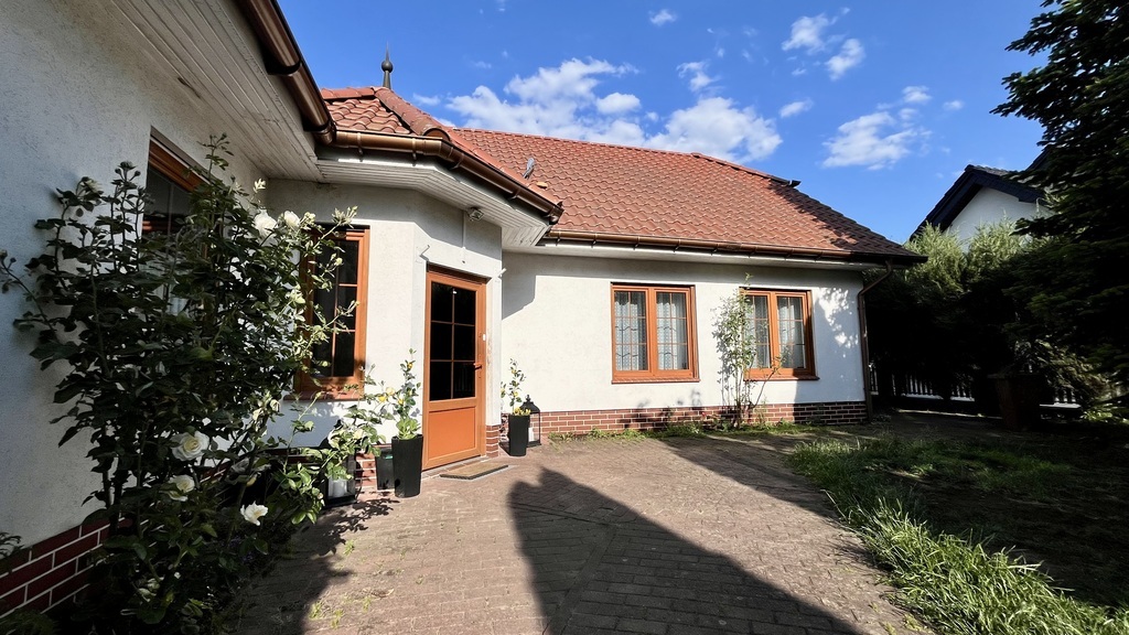 Przestronny Dom z Potencjałem na Prawobrzeżu (21)