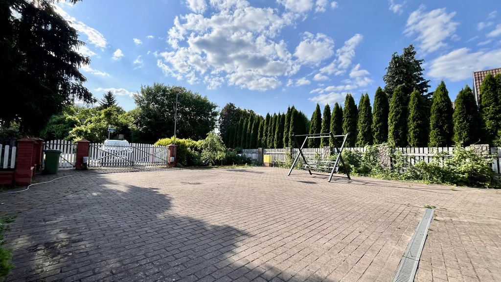 Przestronny Dom z Potencjałem na Prawobrzeżu (22)