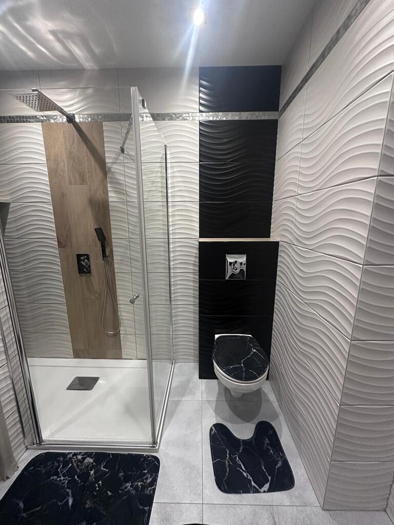 NOWOCZESNE MIESZKANIE 3 POK W NISKIM BLOKU Z WINDĄ (12)