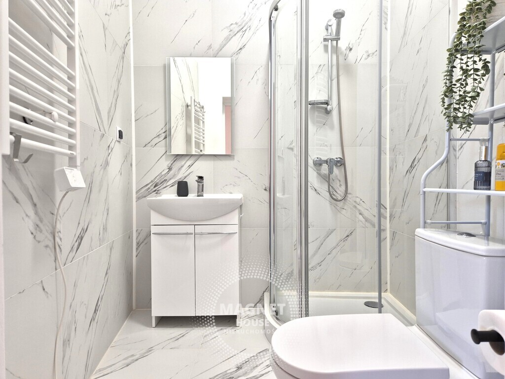 Komfortowe 2 pokoje po remoncie blisko Centrum (14)