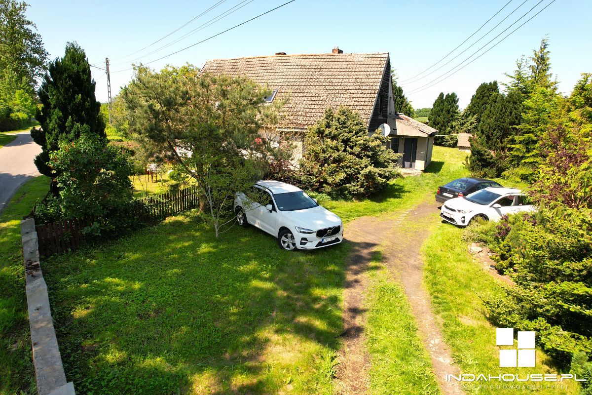 Tani dom do remontu w Biesiekierzu.
 (11)