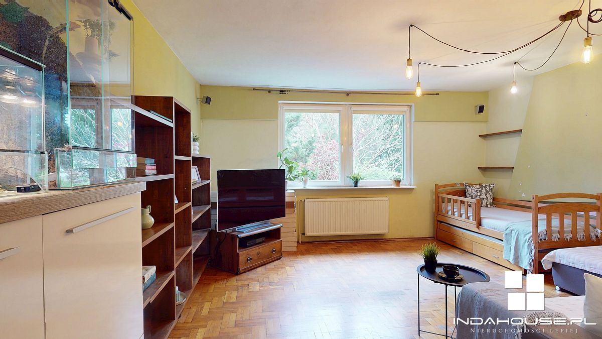 Tani dom do remontu w Biesiekierzu.
 (2)