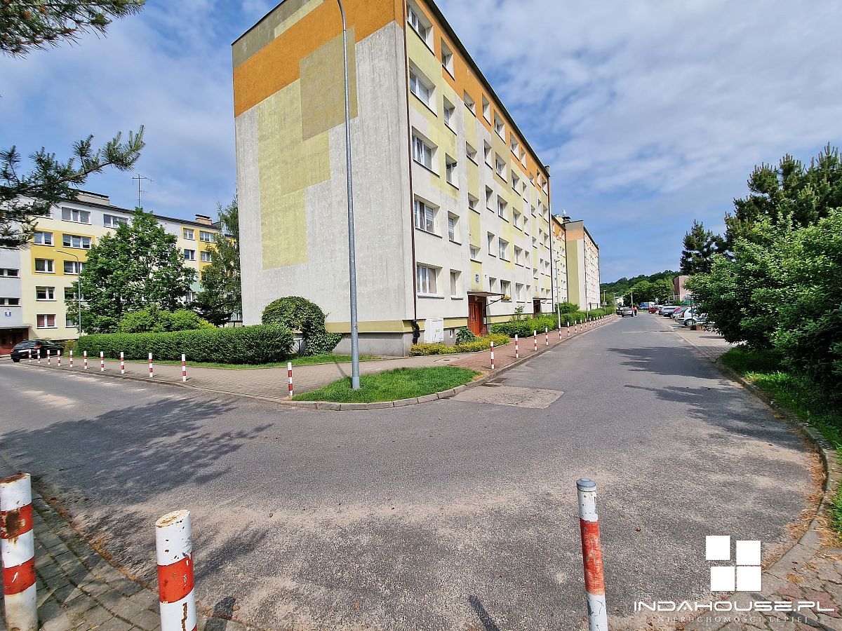 3 pokojowe, dwustronne, oddzielna kuchnia, balkon. (11)