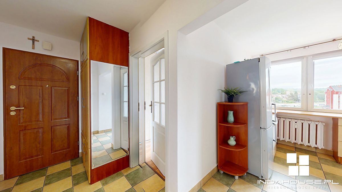 3 pokojowe, dwustronne, oddzielna kuchnia, balkon. (8)