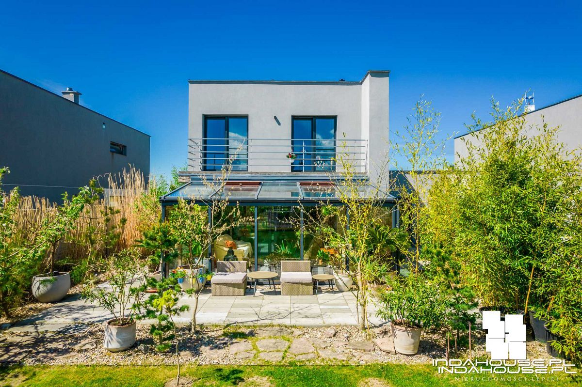 Płaski dach, 5 pokoi, ogród zimowy, fotowoltaika (20)