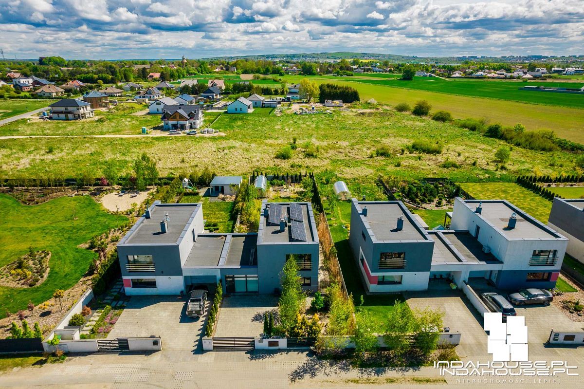 Płaski dach, 5 pokoi, ogród zimowy, fotowoltaika (22)