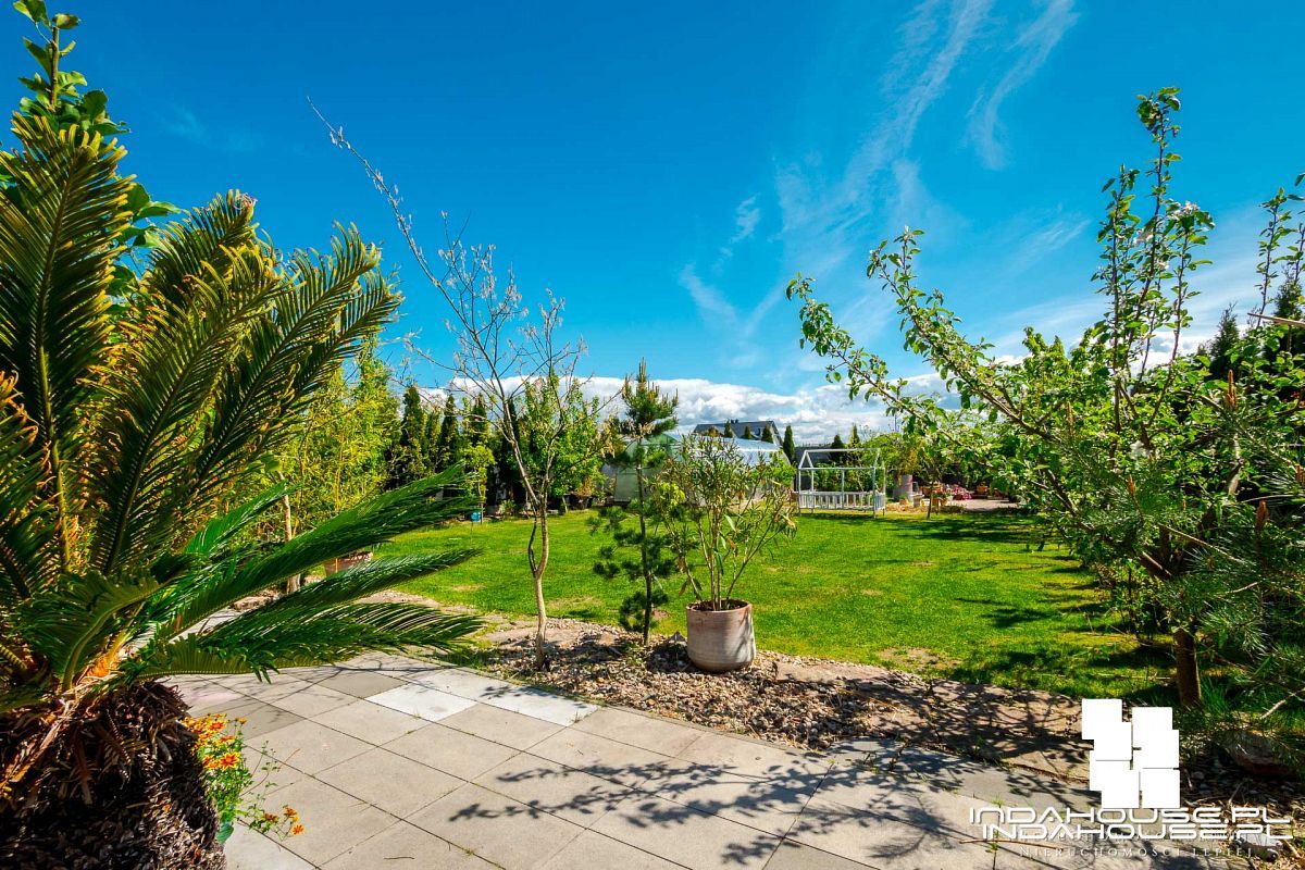 Płaski dach, 5 pokoi, ogród zimowy, fotowoltaika (28)