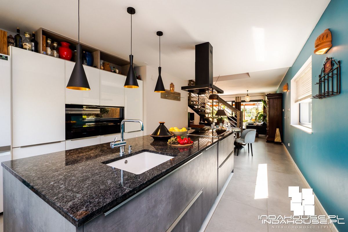 Płaski dach, 5 pokoi, ogród zimowy, fotowoltaika (9)