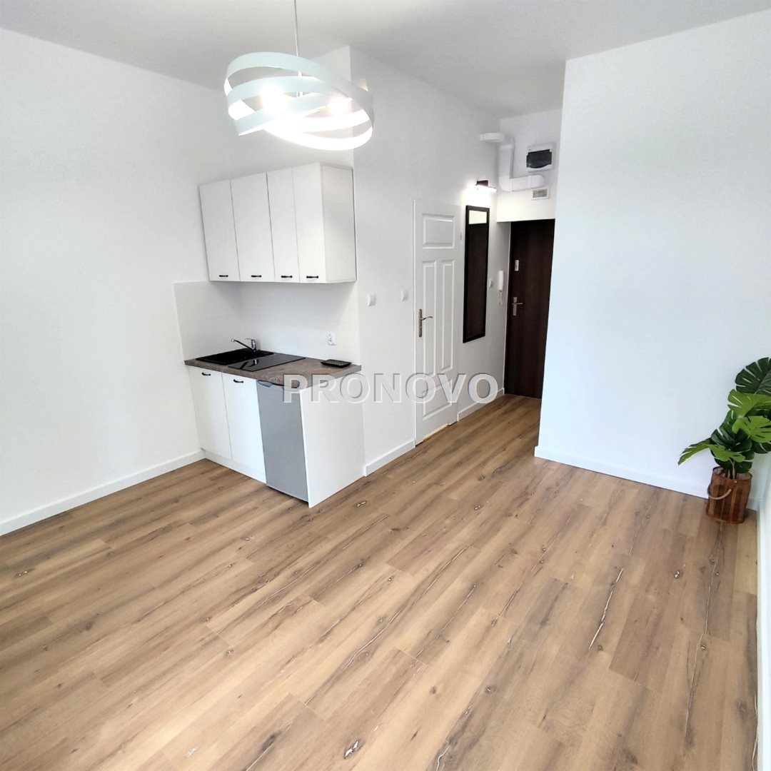 Po generalnym remoncie kawalerka Żydowce (2)