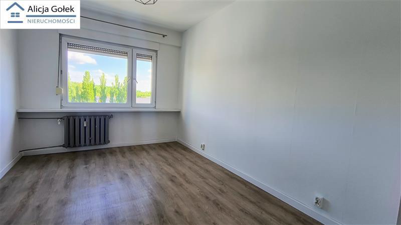ul.Bukowa, wygodne mieszkanie 3 pokojowe z loggią  (8)
