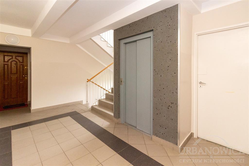 3-pok. mieszkanie z pięknym widokiem ! (8)