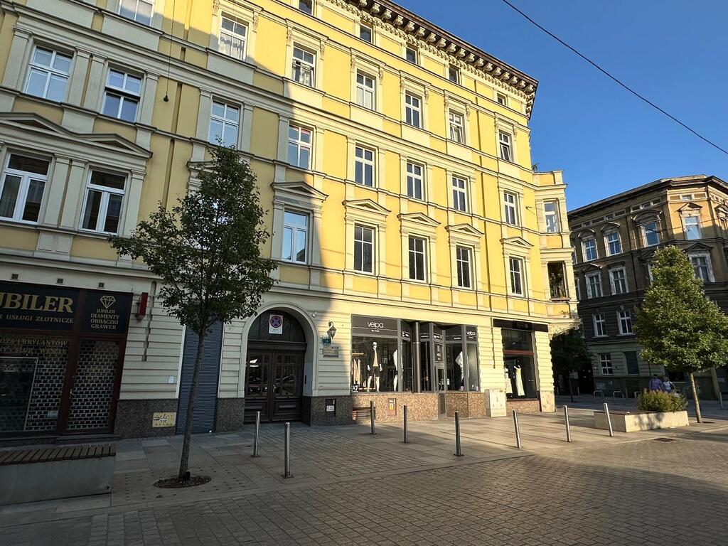 Centrum, mieszkanie 3 pokojowe, wysoki standard. (15)