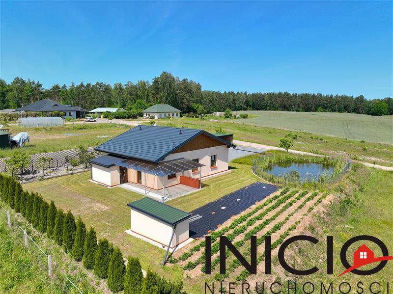 Dom wolnostojący - Polanów  (2)