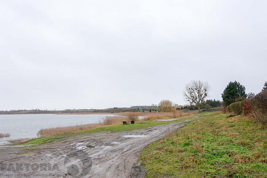 Załęże. Działka 150 m od Jeziora Sitno 135.000 zł (2)