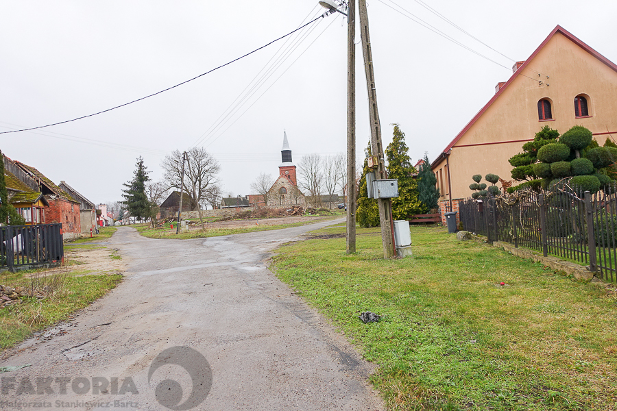 Załęże. Działka 150 m od Jeziora Sitno 135.000 zł (19)