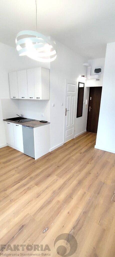 Kawalerka Podjuchy 189 tys. (2)