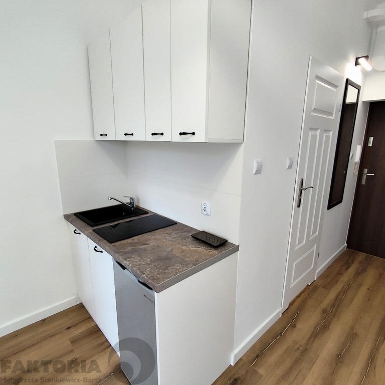 Kawalerka Podjuchy 189 tys. (5)